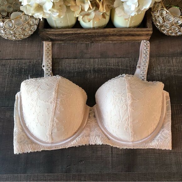 Victoria’s Secret Lined Balconet Bra 36DD - Picture 1 of 7